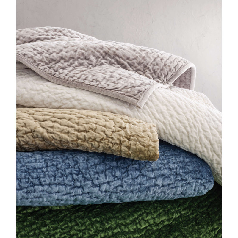 Parisienne Velvet Evergreen Quilt, Full/Queen Quilt
