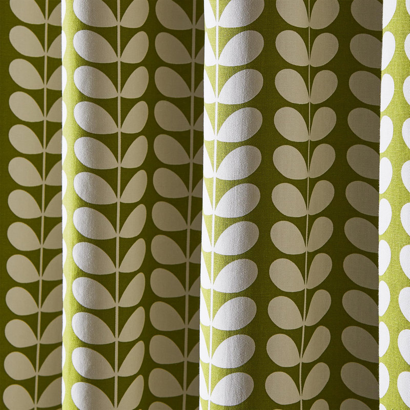 Solid Stem Pear Eyelet RMC, 117" W x 229" L