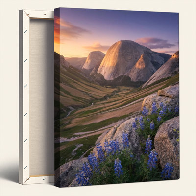 Ensemble de 1 tableau sur toile représentant un paysage de montagne