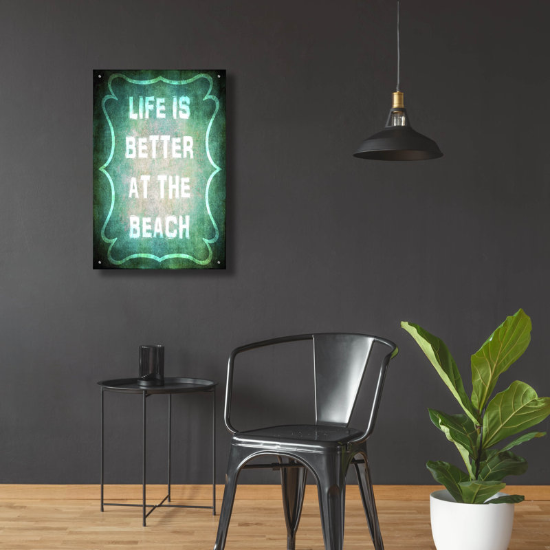 «Good Times Better Beach» par Lightbox Journal, art mural en verre acrylique, H 36 po x l 24 po