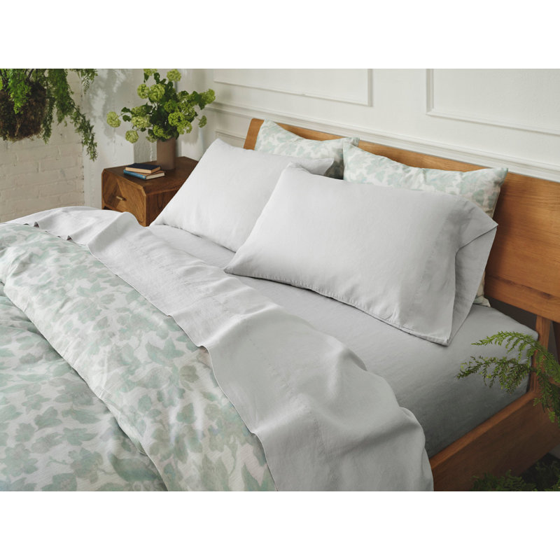 Coyuchi Organic Relaxed Linen Fitted Sheet, Fog, Queen Fitted Sheet
