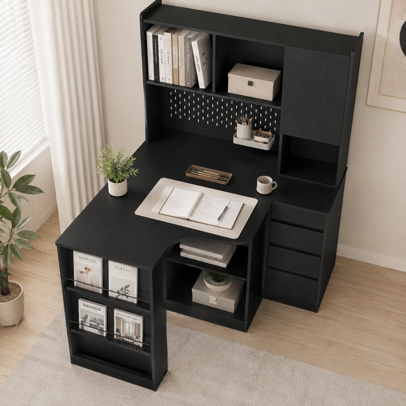 Bureau en L noir avec prises USB et alimentation, tablettes de rangement et éclairage ambiant
