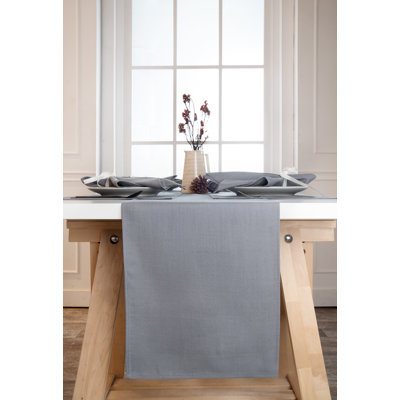 Chemin de table D'Moksha Homes