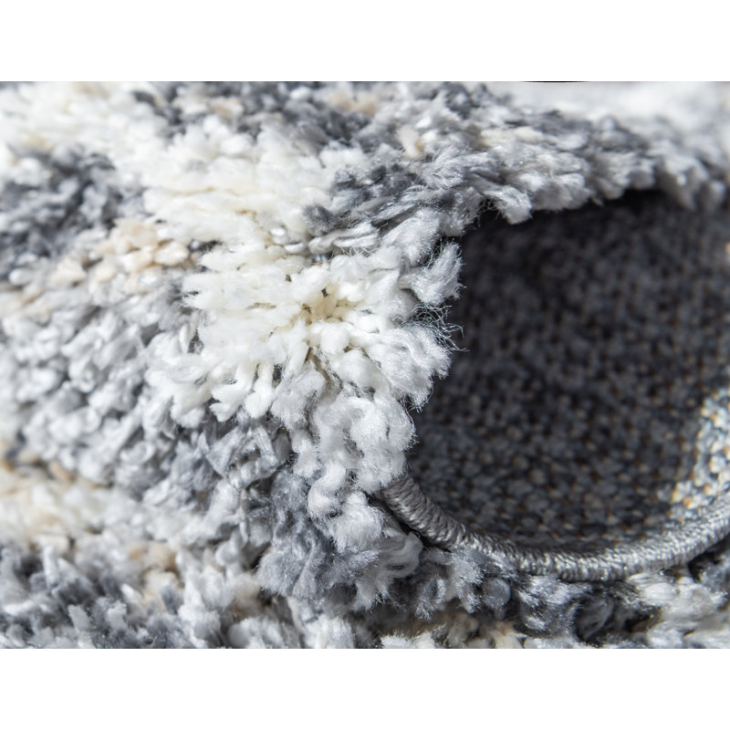 Tapis gris à motif géométrique Mitzy, Rectangle 5 pi 1 po x 8 pi