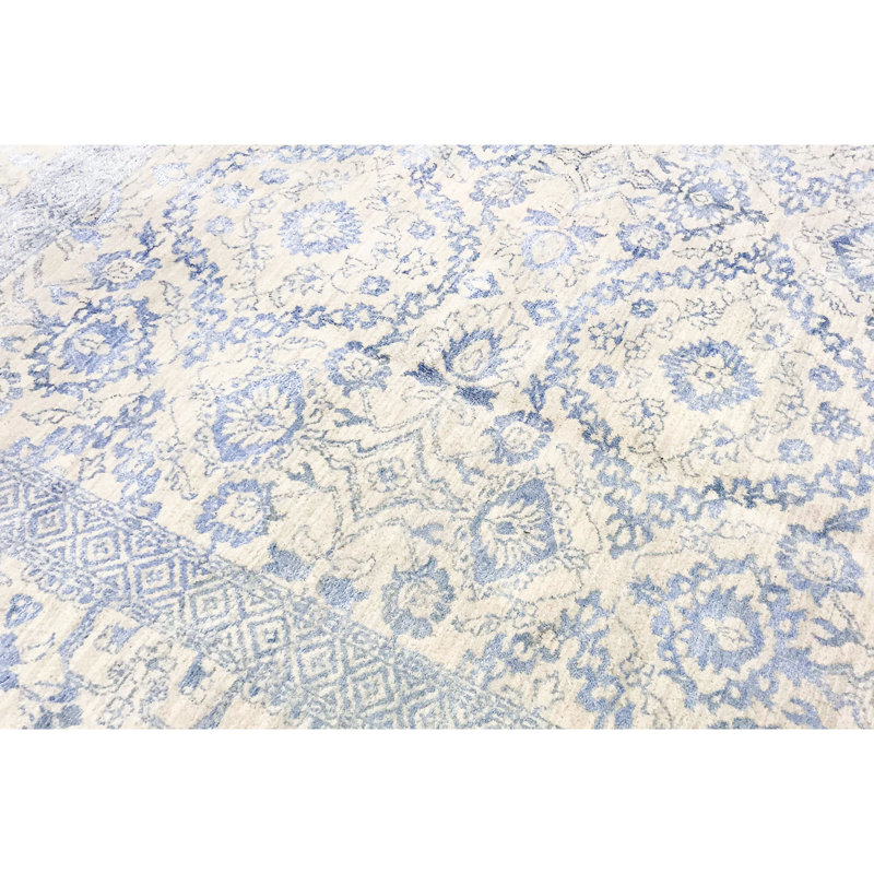 Tapis ivoire et bleu noué à la main de haute qualité
