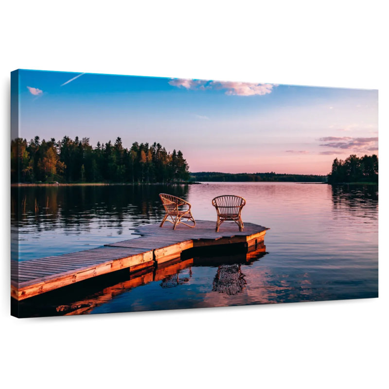 Chaises Aletra sur le quai finlandais, H 32 po x l 48 po