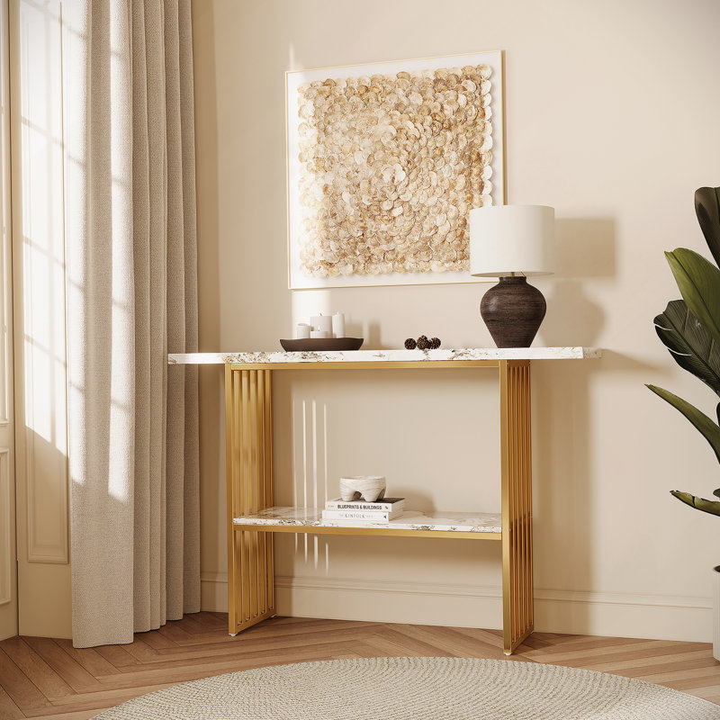 Console moderne avec cadre en métal doré, table d'entrée chic avec tablette de rangement pour le décor du salon