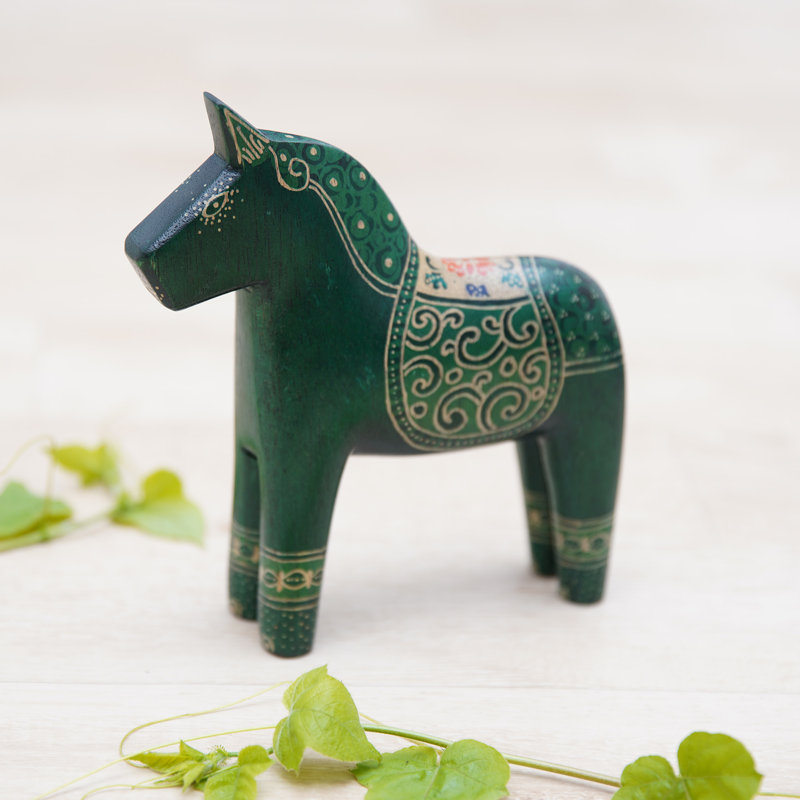 Figurine Novica