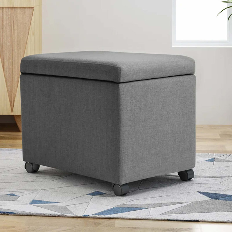 Repose-pieds avec rangement au design polyvalent pour n'importe quelle pièce