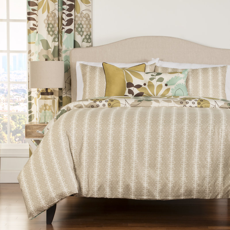 English Garden Polyester Duvet Cover & Insert, California King