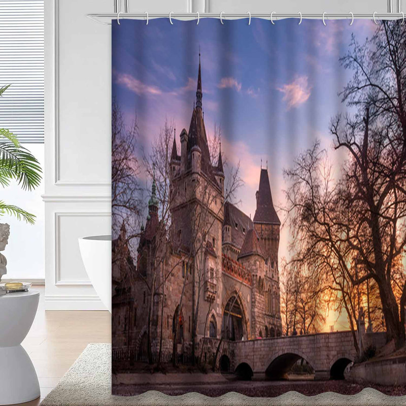 Rideau de douche Sunset Castle, L 72 po x l 84 po