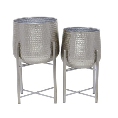 CosmoLiving by Cosmopolitan 2-Piece Pot Planter Set