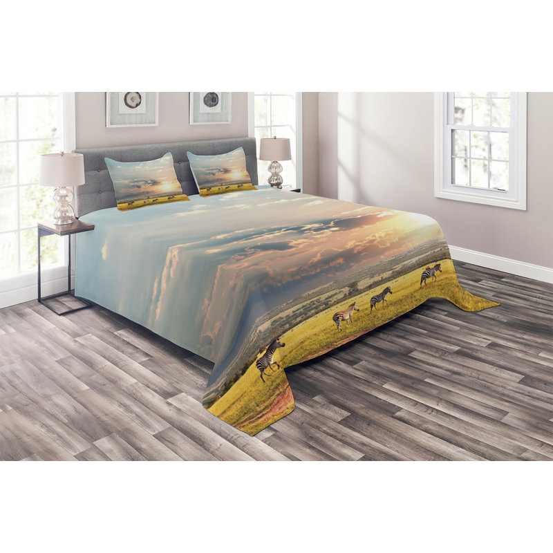 Eclectic Polyester Coverlet, King Bedspread + 2 Shams