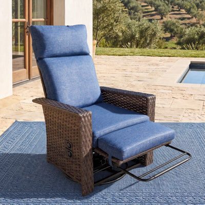 Fauteuil inclinable pivotant d'extérieur en osier PE à 360 ° pour l'extérieur, fauteuil inclinable réglable pour patio avec coussin bleu marine, fauteuil inclinable en rotin toutes saisons pour piscine