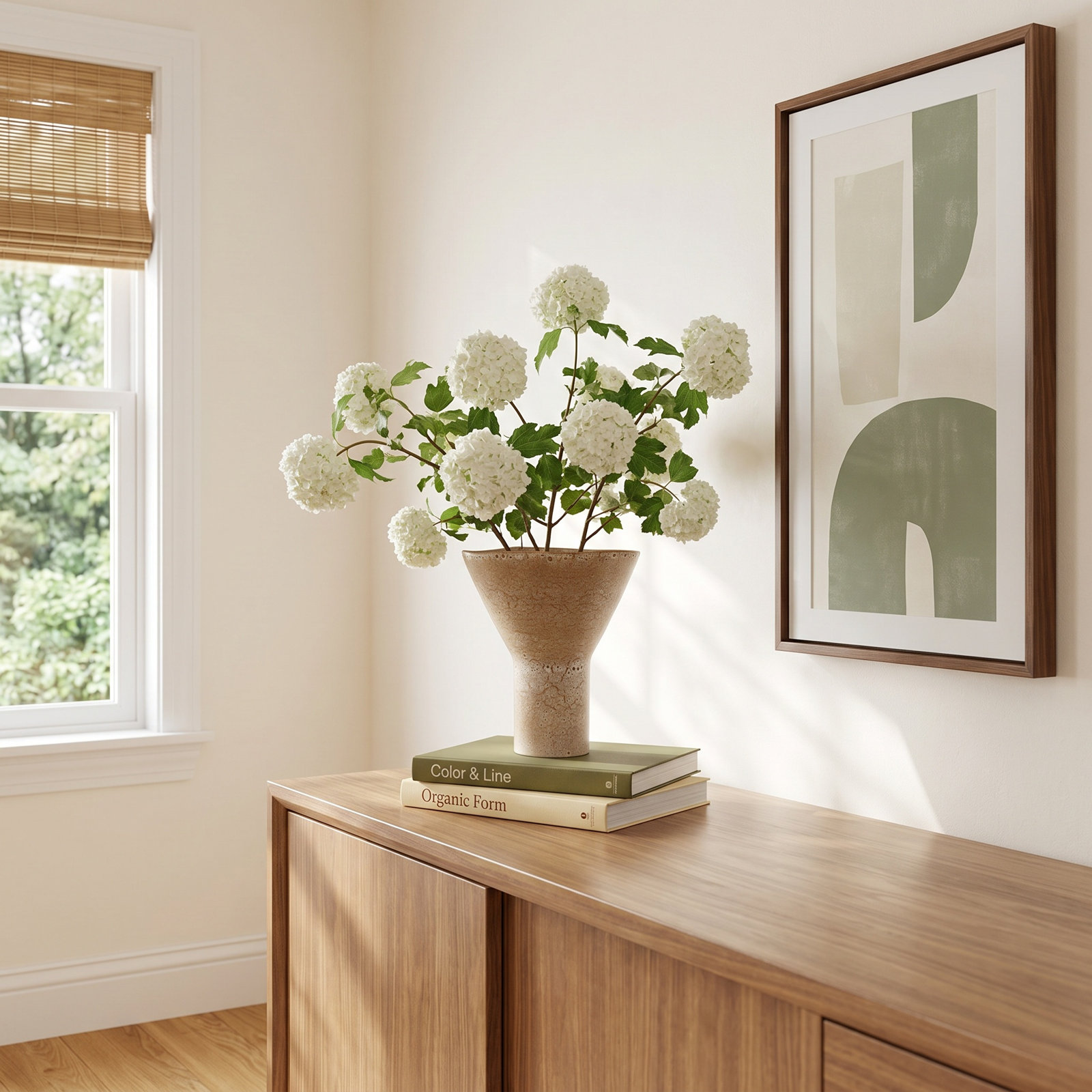 Henderson Table Vase