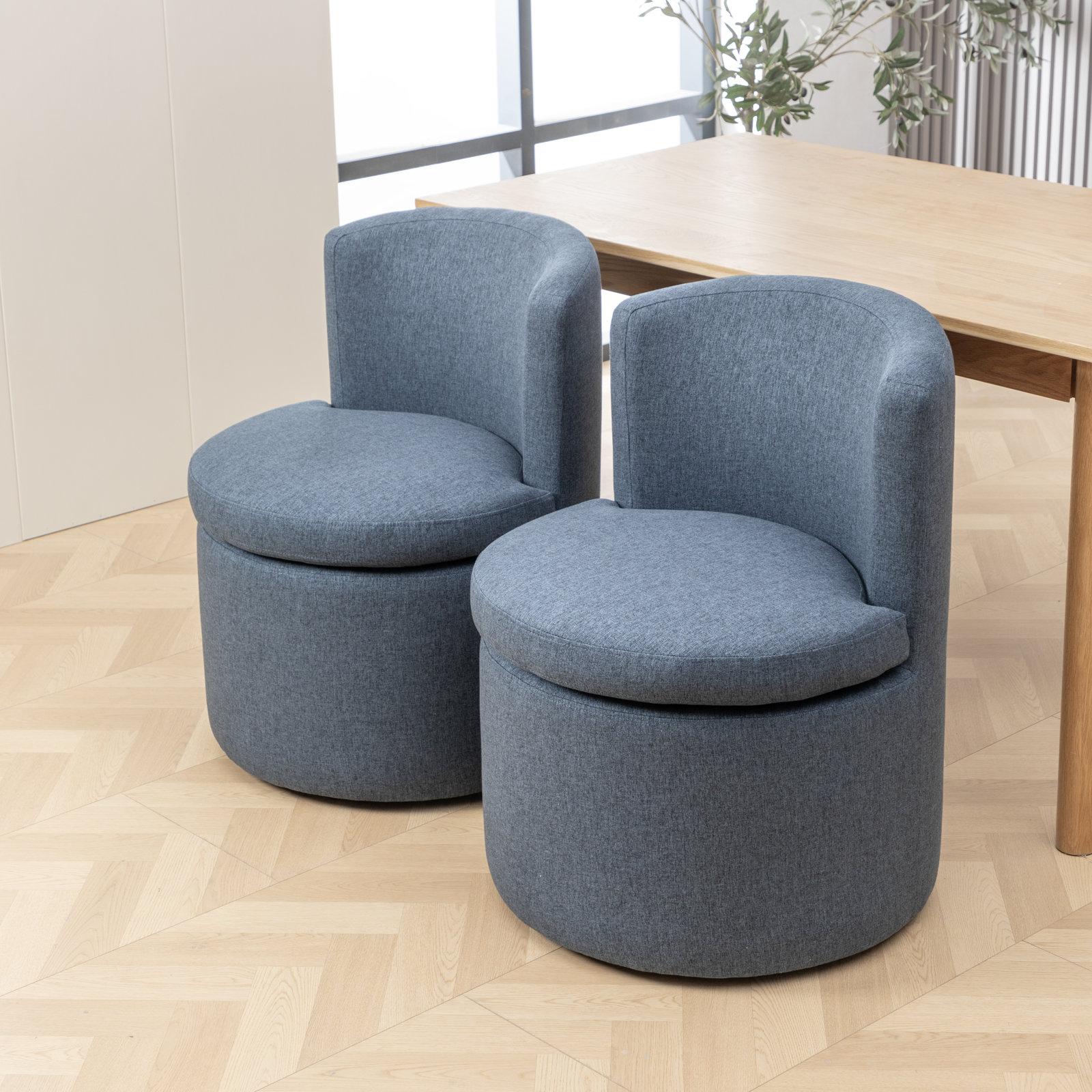Solana 18.5'' H Upholstered Side Chair, Navy