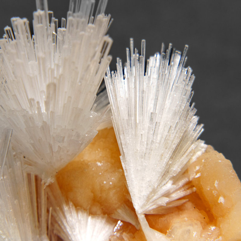 Scolécite avec stilbite du quartier de Nasik, Maharashtra, Inde (413,8 grammes)