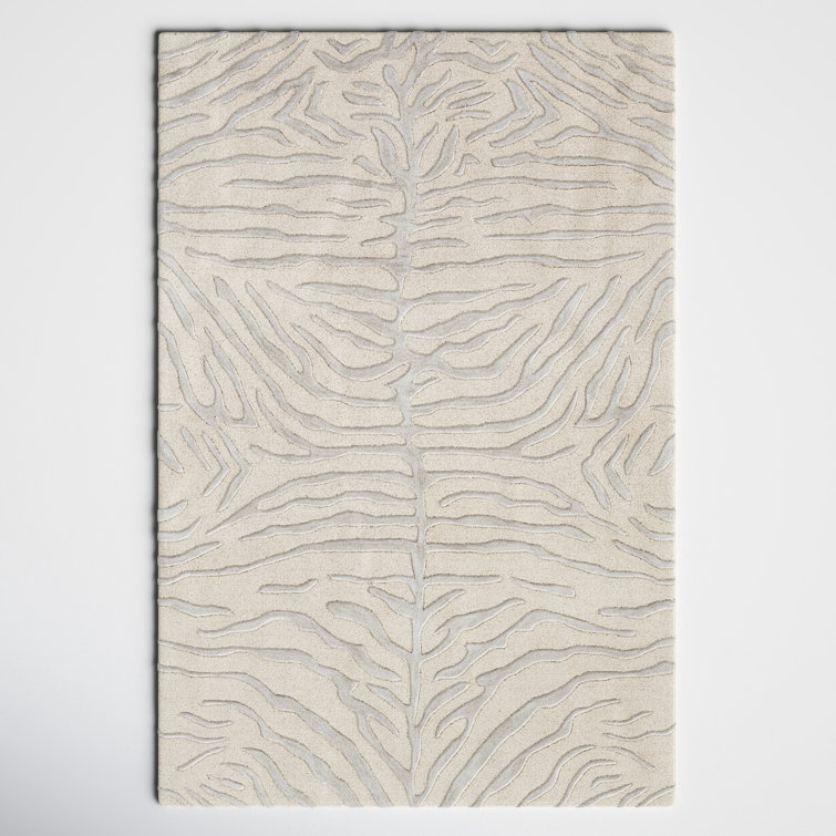 Carmen Animal Print Handmade Tufted Wool Gray/Beige Area Rug