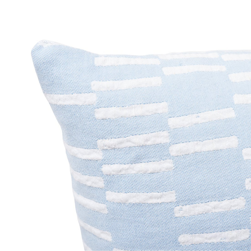 Coussin Schumacher x Caroline Z Hurley, Ciel, 20 po x 20 po