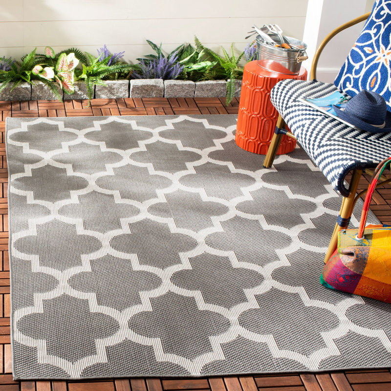 Murielle Performance Machine Washable Geometric Indoor/Outdoor Area Rug, Rectangle 4' x 6'