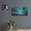 «Northern Lights Aurora Borealis Over Ocean» par Luxe-1483437762