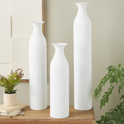 Ensemble de grands vases en métal Jonesburg