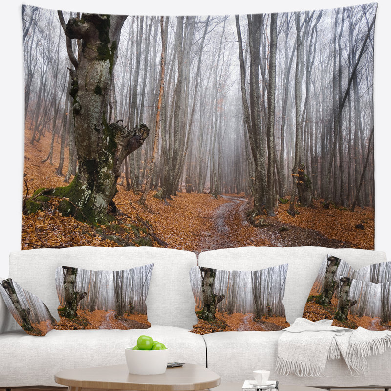 Tapisserie «Road Covered by Fallen Leaves», H 32 po x l 39 po