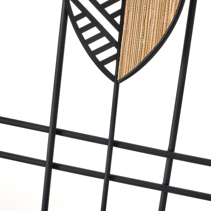 Ixia Wall Décor