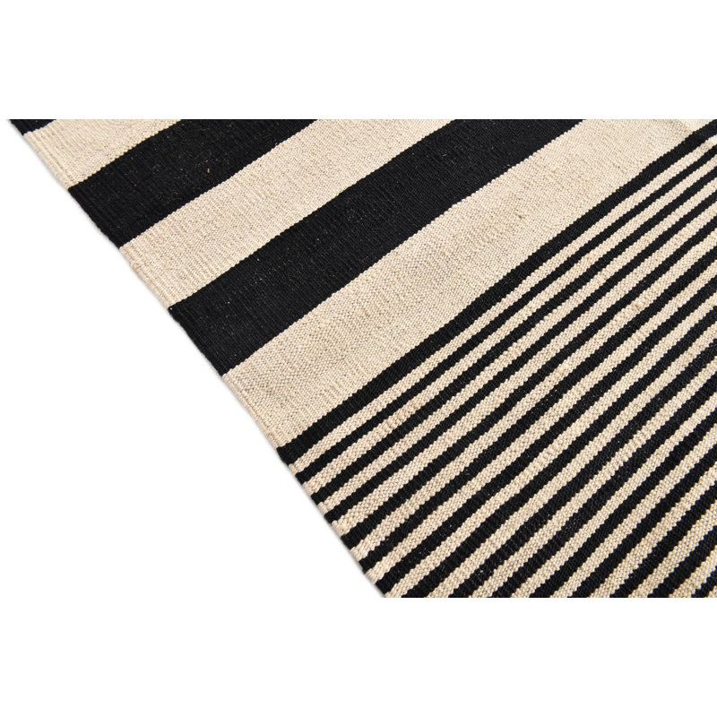 Tapis noir et blanc Noor
