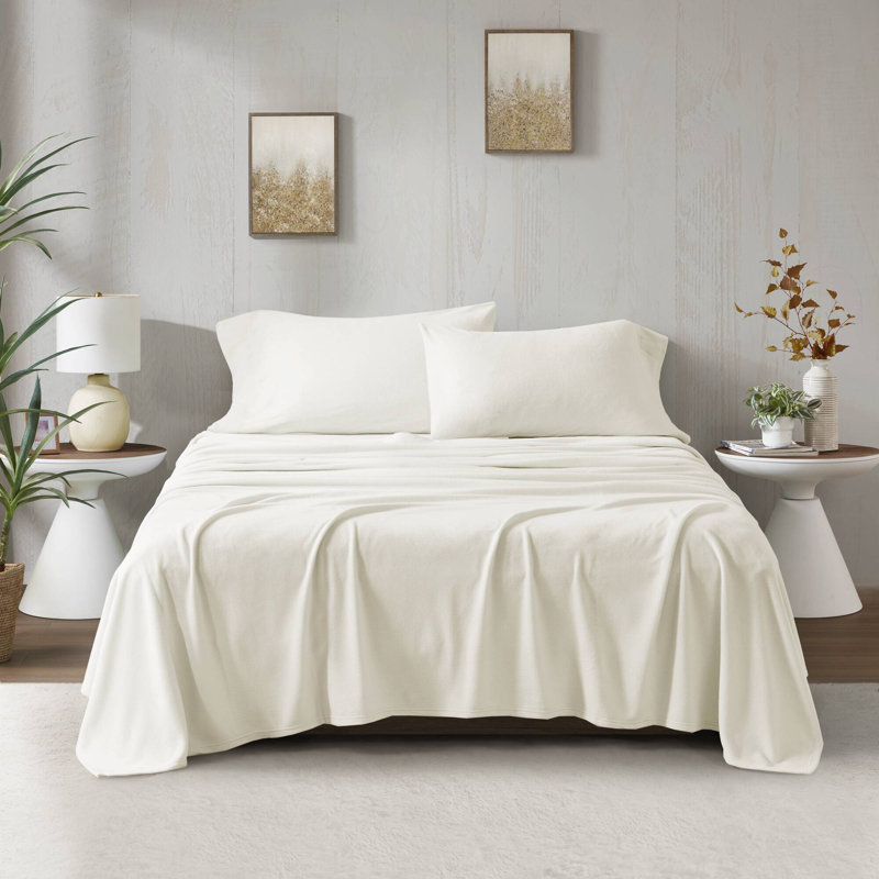 Ivory Plaid Polyester Full Sheet Set with Pillowcases