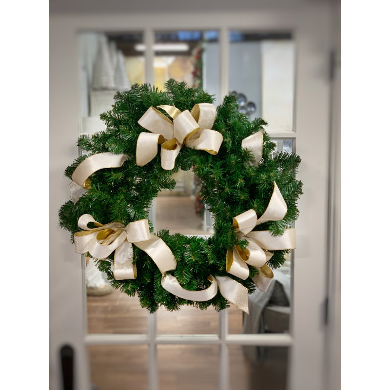 32" Evergreen Wreath With Bows