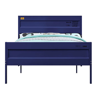 Mobilier de chambre à coucher: lit en métal bleu avec une touche de plateforme de style industriel moderne
