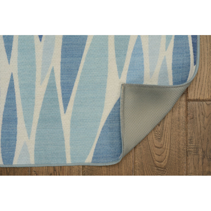Kivett Lakebed Blue and Ivory Indoor Outdoor Machine Washable Area Rug, Rectangle 7' x 9'