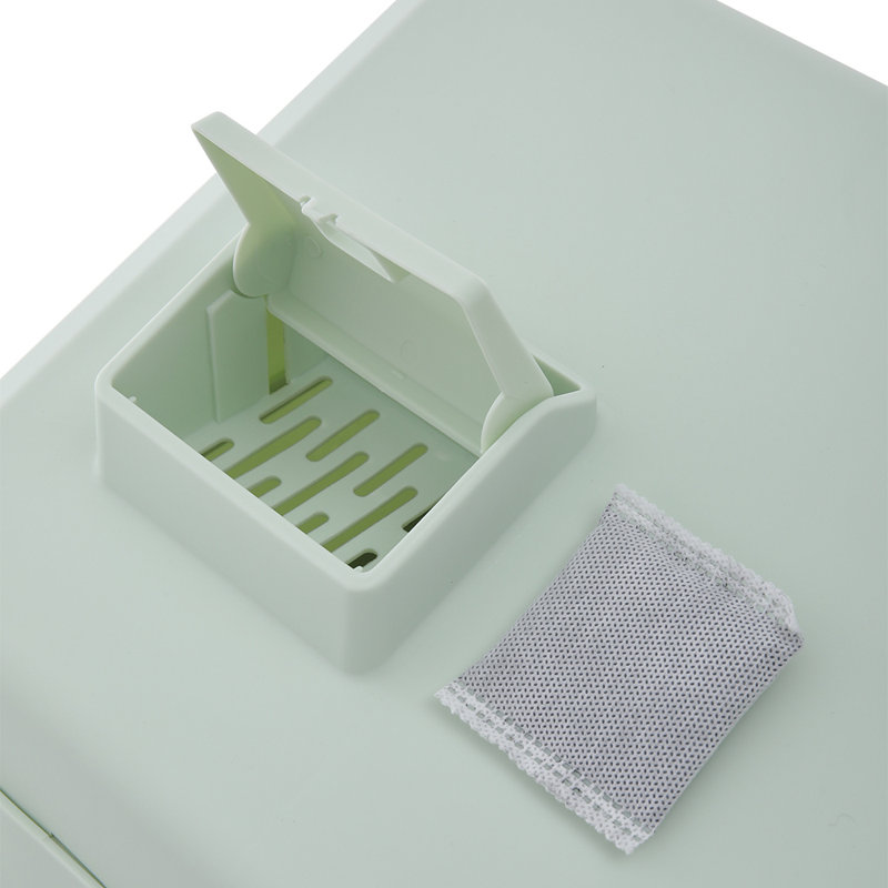 Cleckheat Plastic Enclosed Litter Box with Scoop