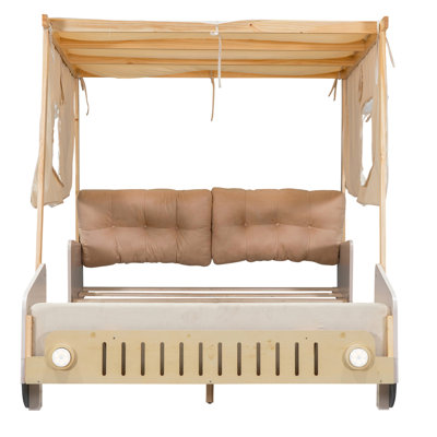 Lit en bois avec coussin de confort, flanelle et laine moelleuse en forme de voiture