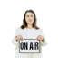 Enseigne en plastique Podcaster On Air 8 po x 12 po