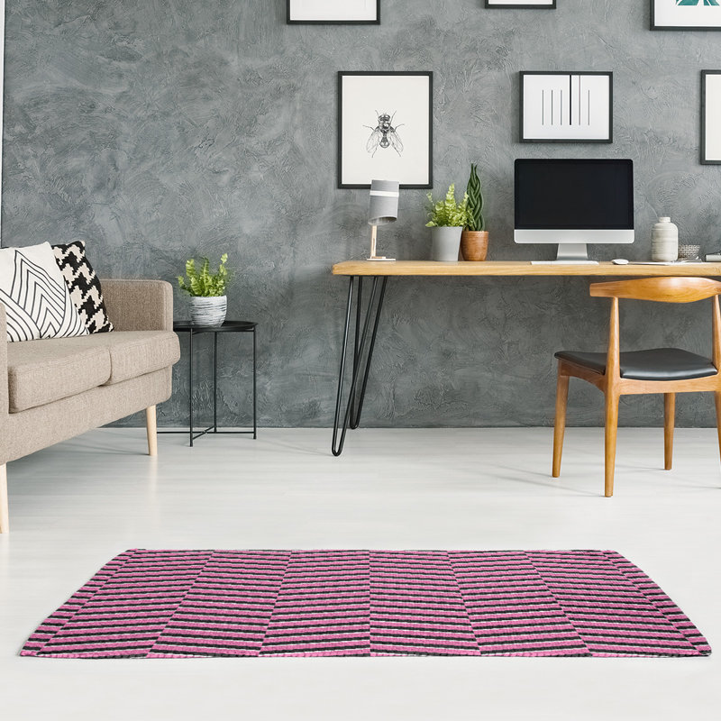 Tapis noir/rose à rayures détachées, Rectangle 5 pi x 7 pi