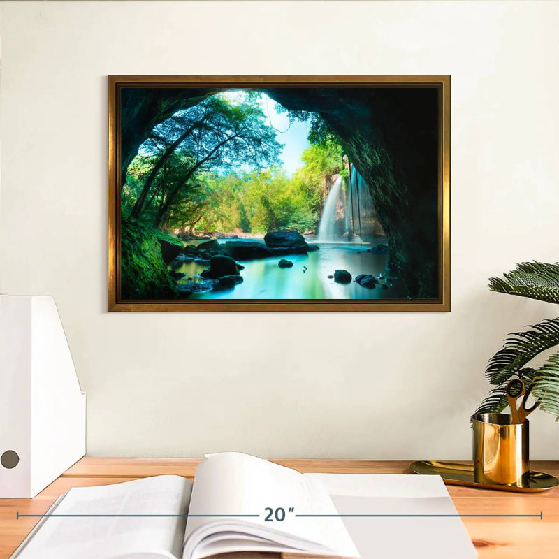 Cascade de la grotte thaïlandaise, Cadre flottant doré, 13 po x 9 po