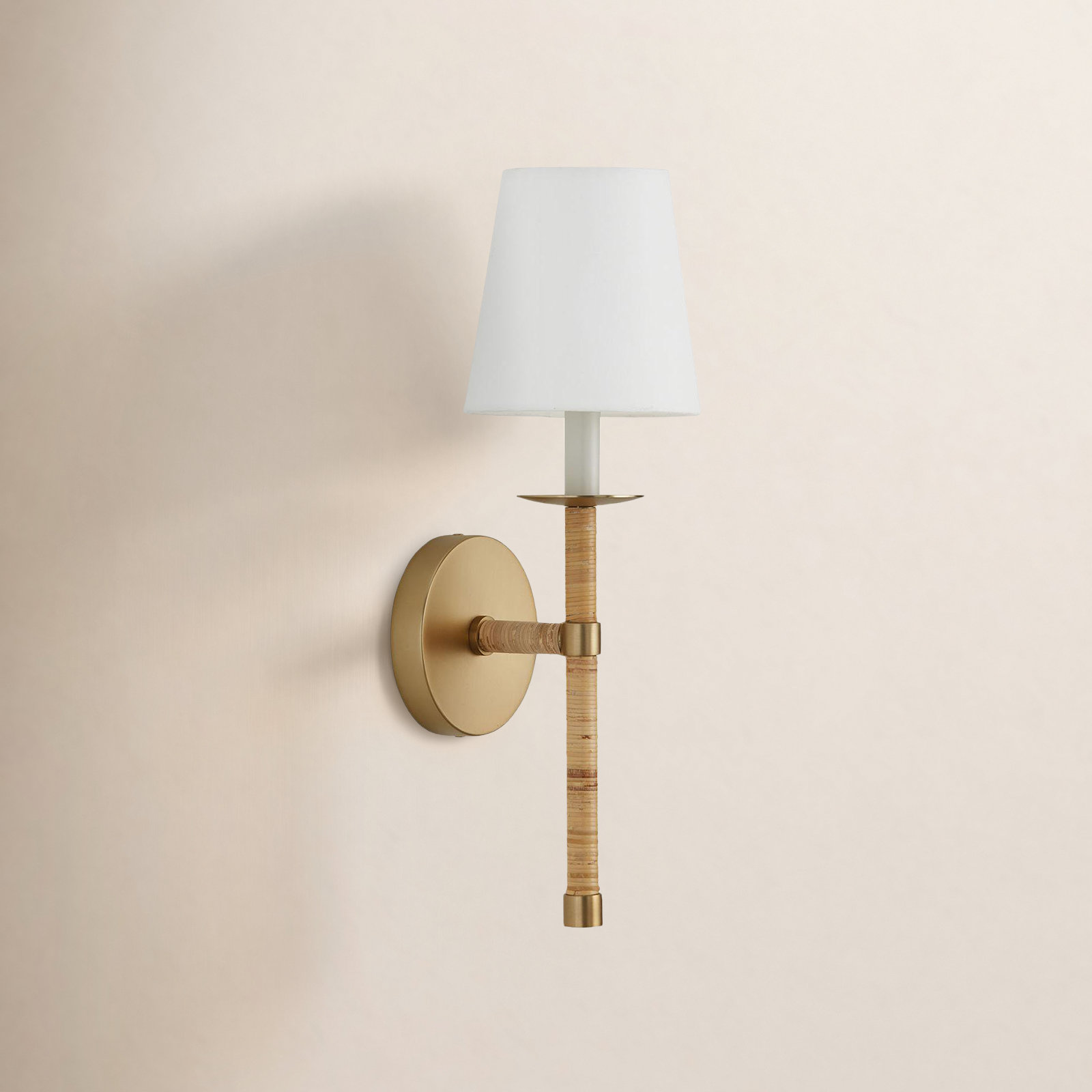 Elway Single Light Wallchiere