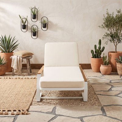 Chaise longue d'extérieur à 5 positions avec coussin