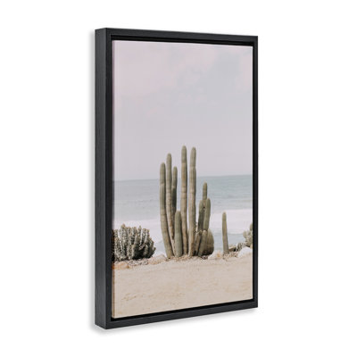 «Cactus on Beach Shore», toile flottante encadrée par Sissi et Seb
