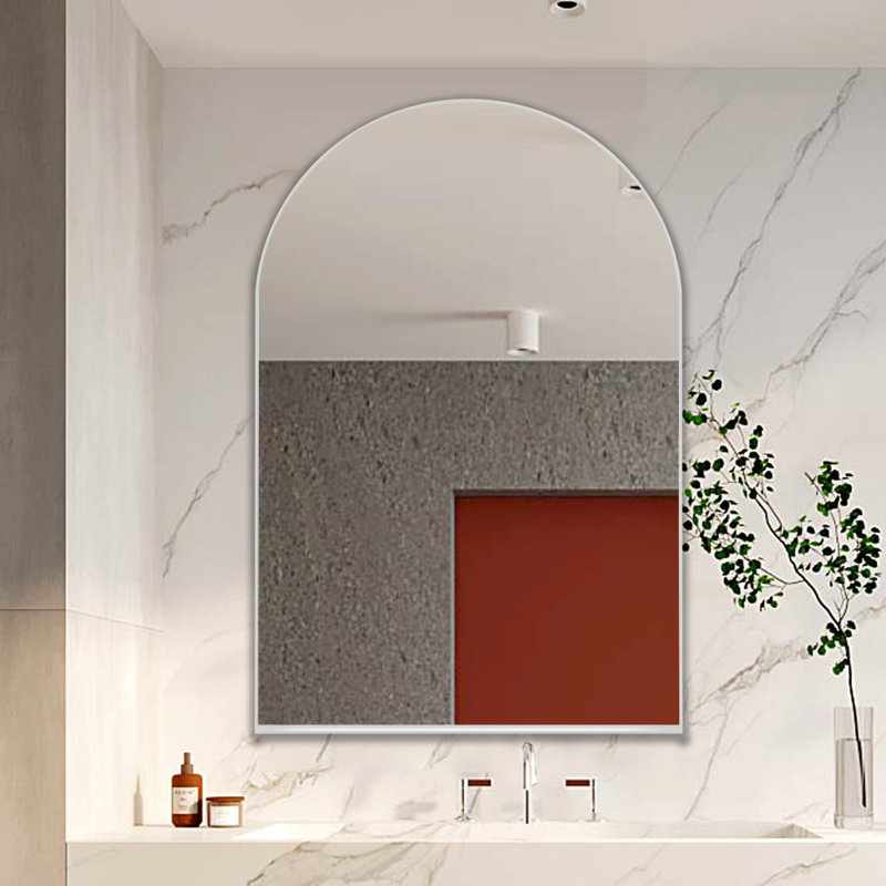 Armoire de salle de bain encastrée 24 po x 36 po avec miroir - cadre en métal et tablettes réglables en blanc pour une solution de rangement