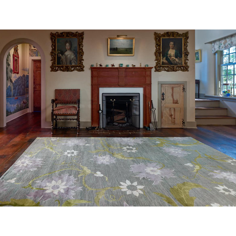 Trinidad Floral Area Rug in Olive Green/Pale Lavender/Ivory, Rectangle 5' x 8'