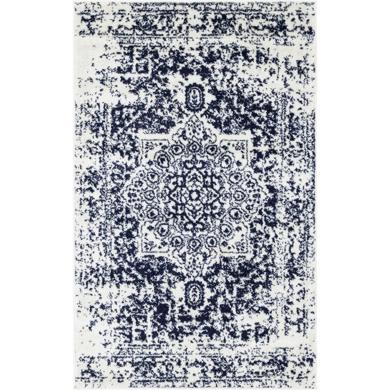 Malynn Oriental Indoor Rug, Rectangle 3'3" x 5'3"