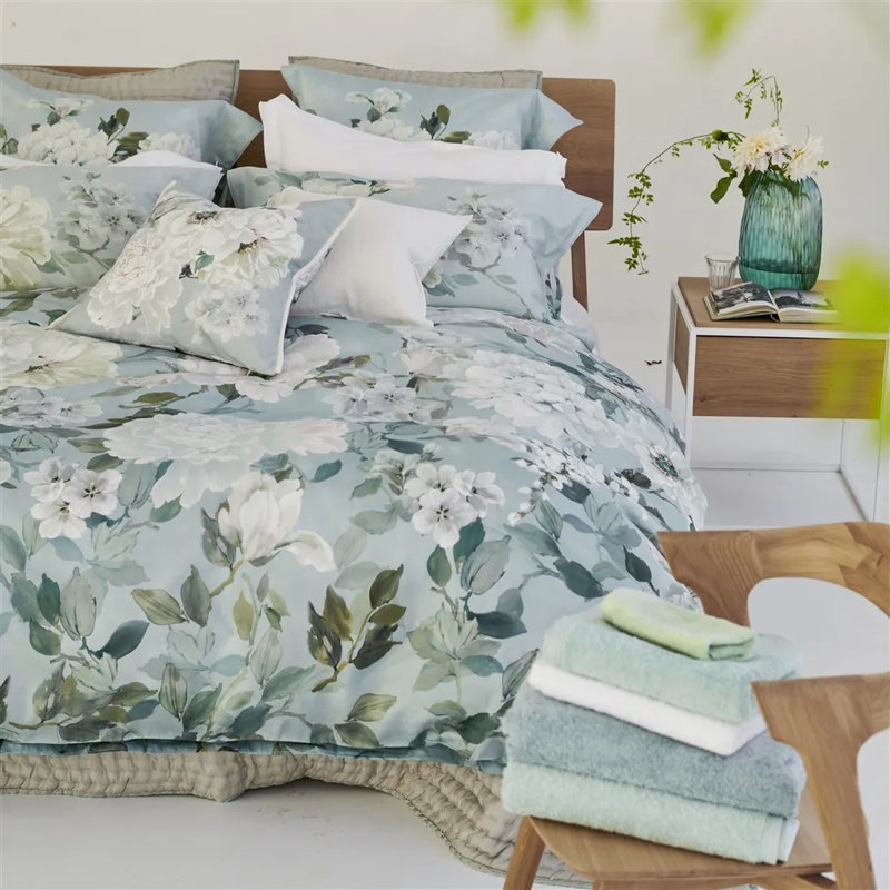 Fleurs Blanche Platinum Duvet Cover, King Duvet Cover