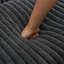 Chaise longue en velours côtelé confortable avec repose-pieds, inclinable et assise profonde pour une détente ultime et des moments de détente-2061146679