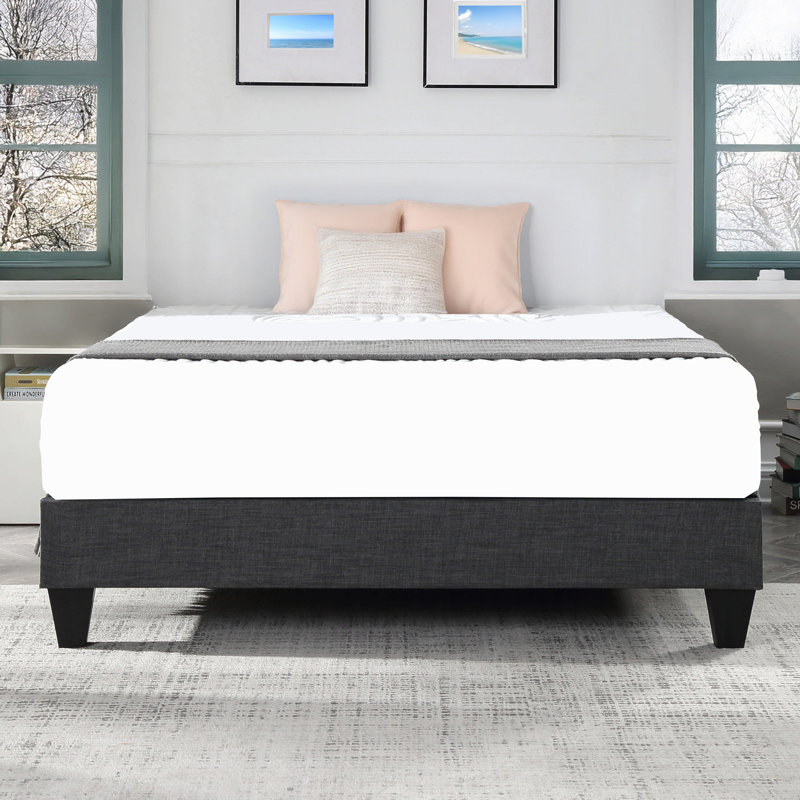 Lit plateforme tapissier gris contemporain, cadre de lit en tissu de polyester, lit plateforme à pieds géométriques renforcés