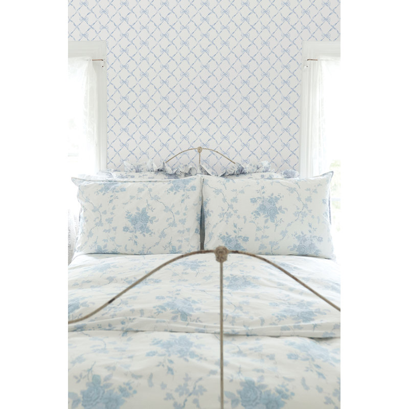Rouleau de papier peint L 33 pi x l 20,5 po Ribbon Trellis, Bleu