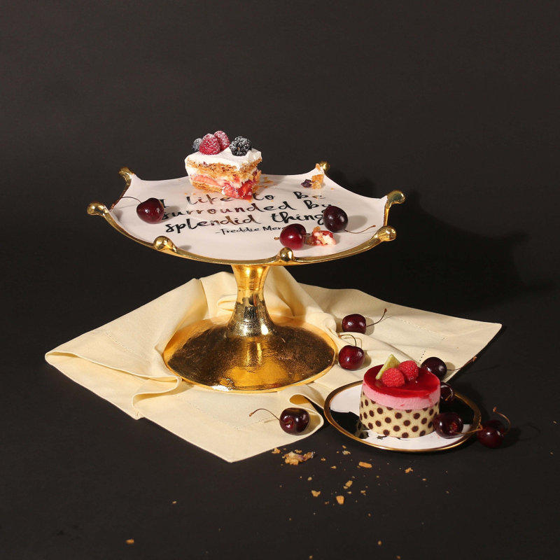 Splash Cakestand With Quote