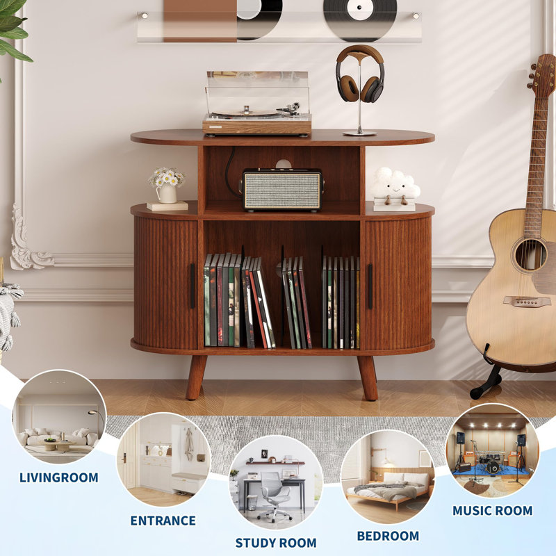 Meuble de platine vinyle cannelé de 89 cm (35 pouces) de style moderne du milieu du siècle avec poste de recharge, noyer
